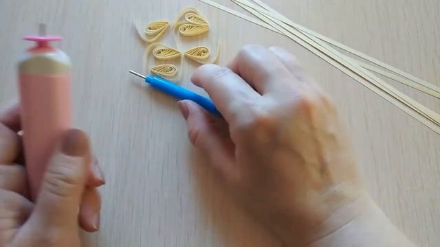 Сравнение двух инструментов для квиллинга смотреть онлайн