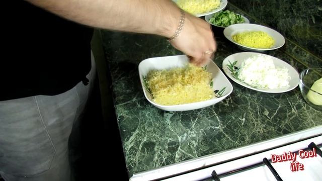 Слоеный салат с красной рыбой, вкуснотища на новогодний стол, новогодний салат! смотреть онлайн