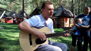А каналы тянут руки серые ко мне...)))) Игорь поет в Горном для команды))