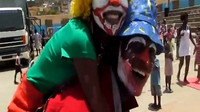 Makulélé- Escola Axé Capoeira смотреть онлайн