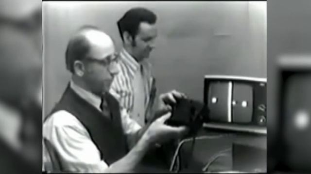 Moments in Gaming History | Brown Box смотреть онлайн