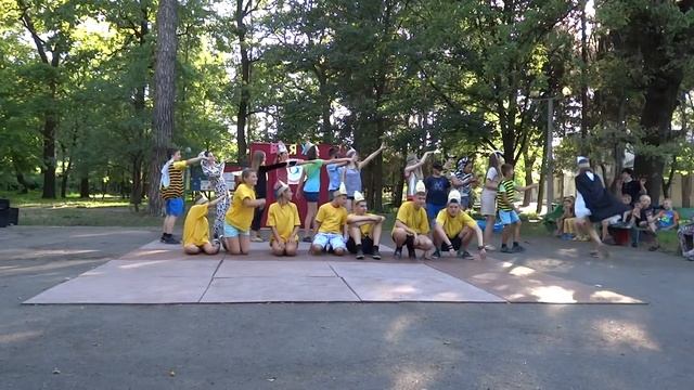 сказка "Гадкий утенок" в стиле мюзикла смотреть онлайн