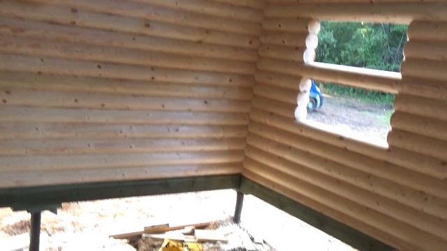 Сруб Дома 6.0х6.0м. полтора этажа из оцилиндрованного бревна с крышей "АрсМаш". Цена в СПб 389.140 смотреть онлайн