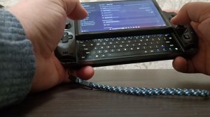 GPD Win 4. Как управлять системой стиками, крестовиной, куртками. Как ощущается клавиатура.