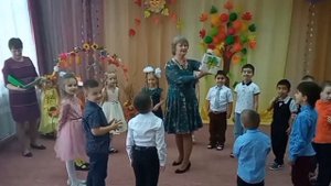 Игра с кубиками на осенний праздник "Овощные загадки" на песню О. Воеводиной