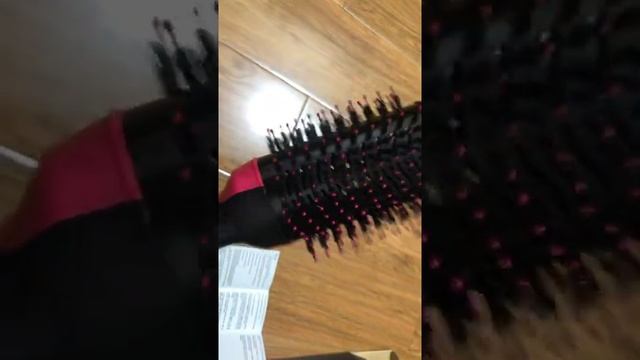 one step hair dryerand styler brush