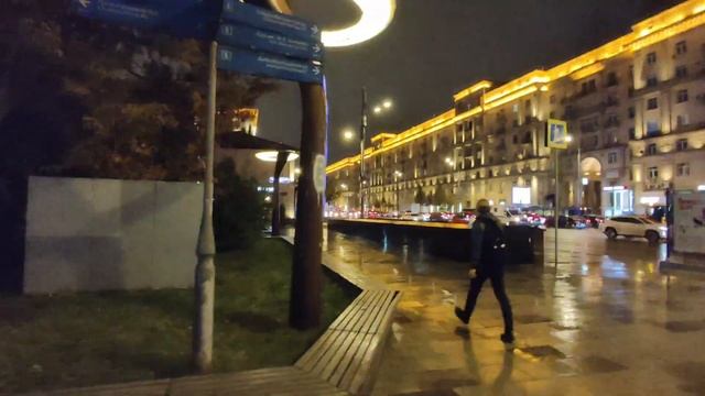Moscow Vlog. Прогулка по осенней Москве, поиск кафе и встреча с приятелем