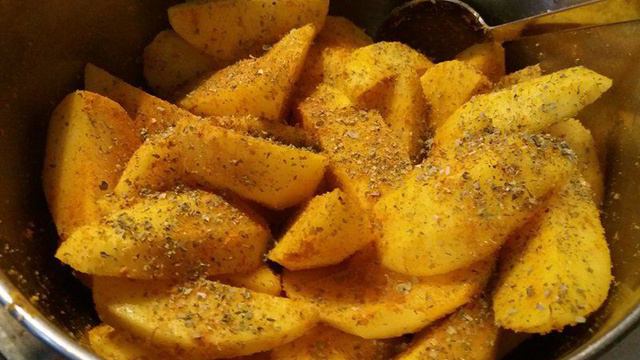 Запечённый картофель в пакете