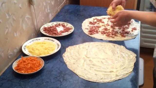 #Рулет из лаваша с копченой колбасой.#Видеорецепт. смотреть онлайн