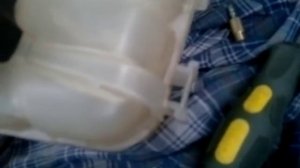 Проверка исправности клапана пробки расширительного бачка OPEL ASTRA J