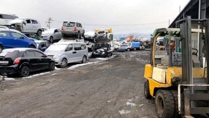 Авторазборка в Корее. Весь процесс от поступления автомобиля до его погрузки в контейнер.