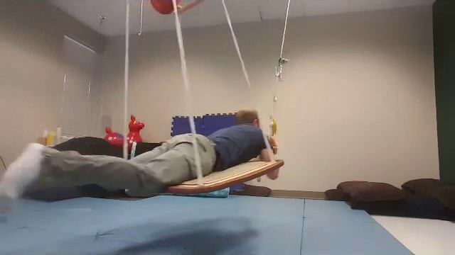 Therapeutic Games With the Platform Swing смотреть онлайн