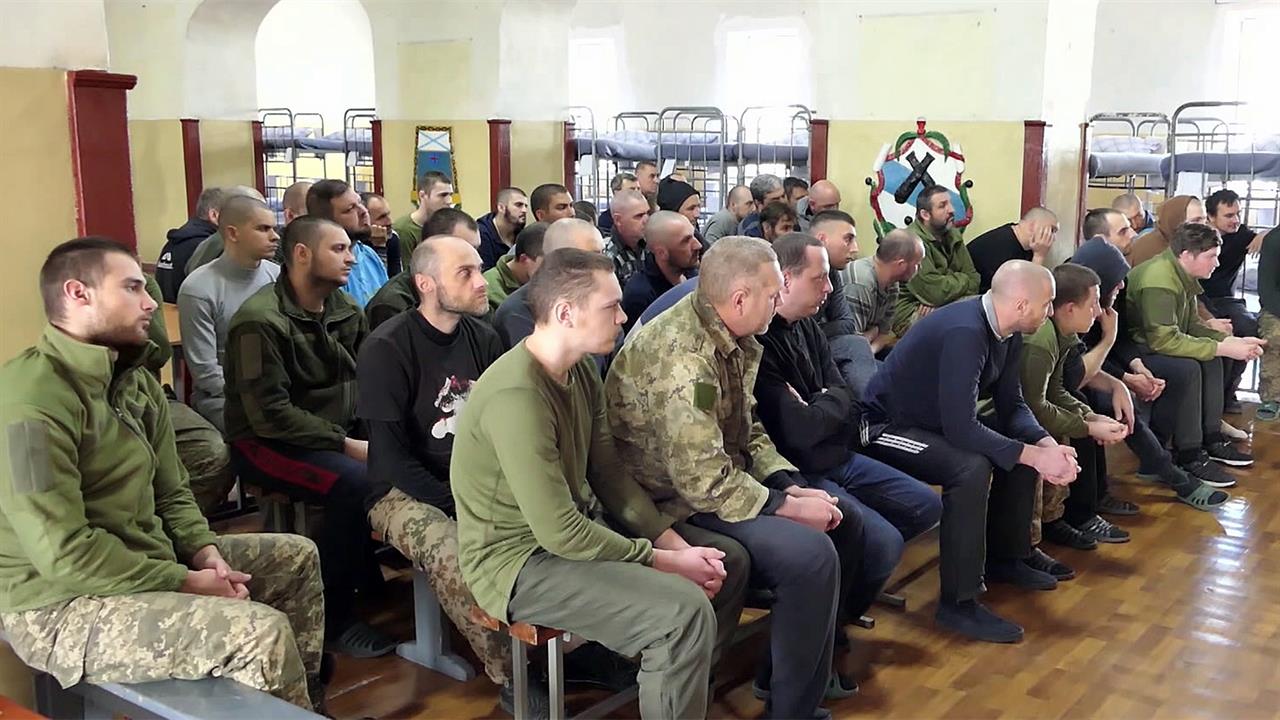 Сложившие оружие украинские солдаты делятся рассказами о том, как обстоят дела в рядах ВСУ