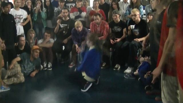 Assassin(Черкесск)TWWMI vs Alis(Пятигорск) смотреть онлайн