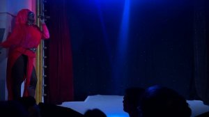 Рокси Харт - «Лампочки» (Центральная станция, 2021)