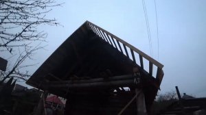 Устройств кровли из металлочерепицы трамонтана.