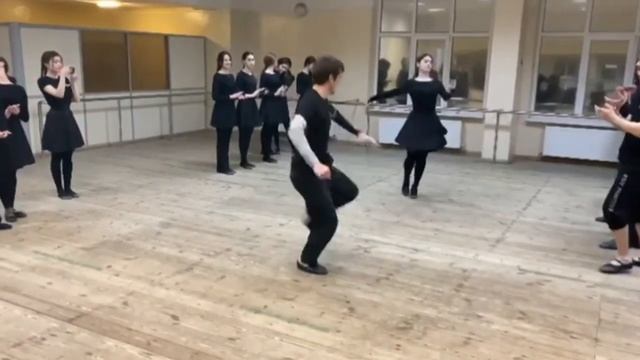 лезгинка девушка на свадьбе танцует лезгинку смотреть онлайн