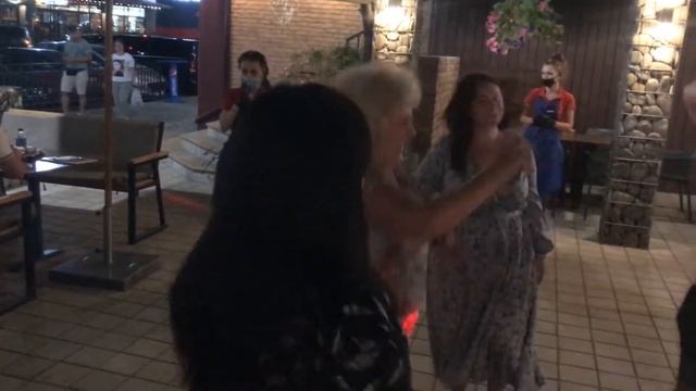 Оксана - Пьяная вишня +38 (067) 102-29-64 Музыкальное сопровождение праздника.) смотреть онлайн