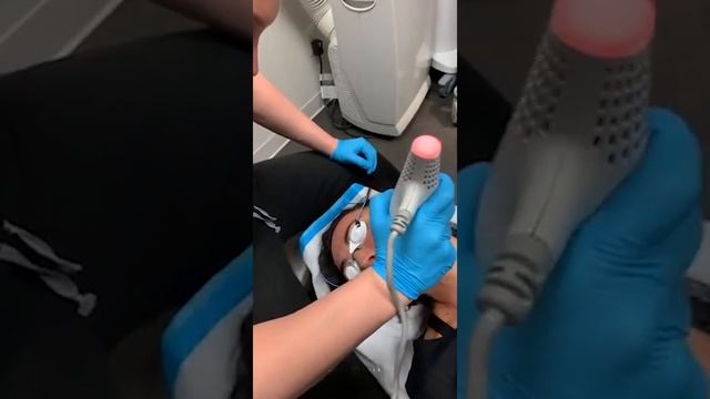 Clear + Brilliant | Laser Facial | West Hollywood, CA | Dr. Jason Emer смотреть онлайн
