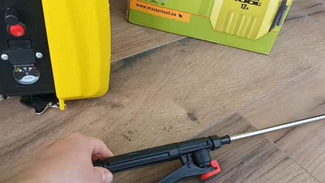 Опрыскиватель аккумуляторный Mastertool Garden 12 смотреть онлайн