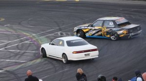 На Урале гонщики устроили экстремальные дрифт-заезды