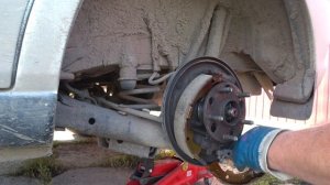 Замена задних тормозных колодок Toyota Nadia ipsum Gaia