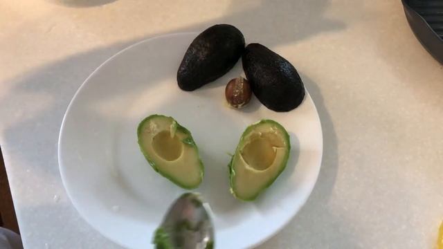 Самый простой рецепт брускетты с лососем и авокадо ? смотреть онлайн