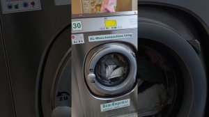 Здесь запрещено снимать и могут выписать штраф , обзор прачки в Германии