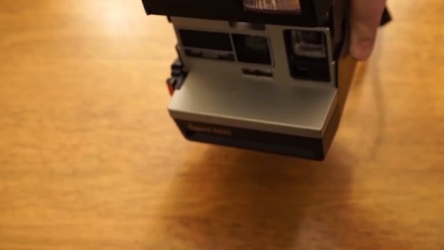 POLAROID 600 CAMERA TUTORIAL | With Impossible Project Film смотреть онлайн