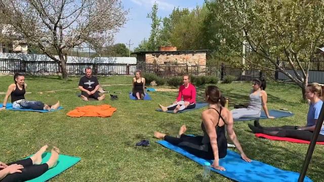 Хатха-йога на поляне 03.05.2020 #таймлапс смотреть онлайн