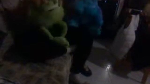 СМ.Д. ШМЕЛИ))) смотреть онлайн