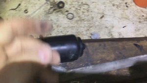 Решение проблемы люфта дворников Subaru.