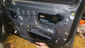 Шумоизоляция передних дверей  Mitsubishi Lancer 10