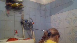 Стирать в ручную