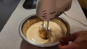 Вкуснейший манник: Манный пирог с мёдом и корицей