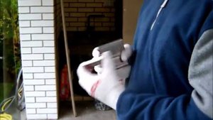 монтаж раздвижной стеклянной перегородки гармошка