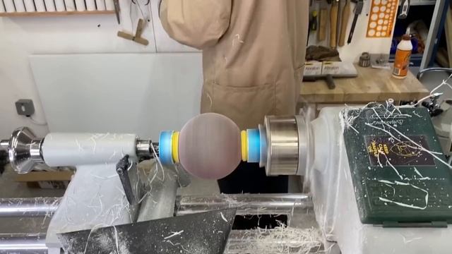 Woodturning - The Dragons Fire Ball / 'Unwaffled' смотреть онлайн