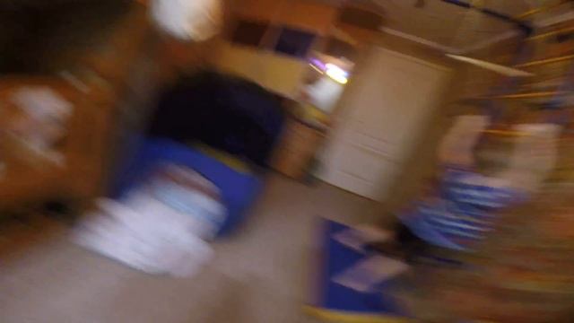 Тренируем четырёхлетнего брата #1 смотреть онлайн