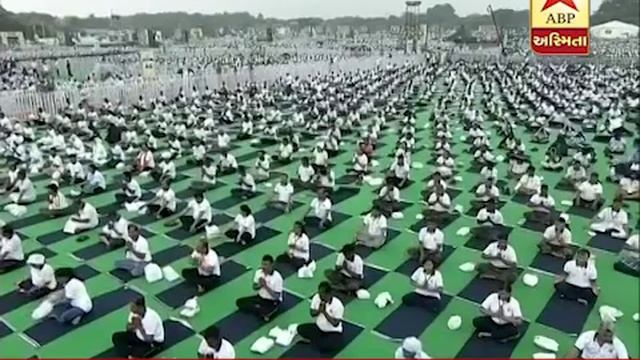 Narendra Modi to lead Yoga Day celebrations in Ranchi смотреть онлайн
