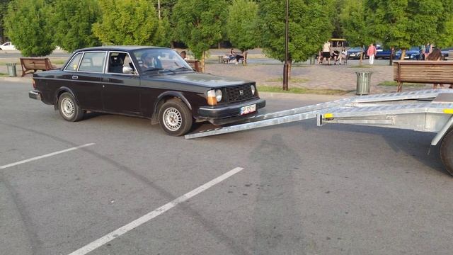 лавета автомобільна, прицеп эвакуатор, прицеп для перевозки авто, автовоз. смотреть онлайн