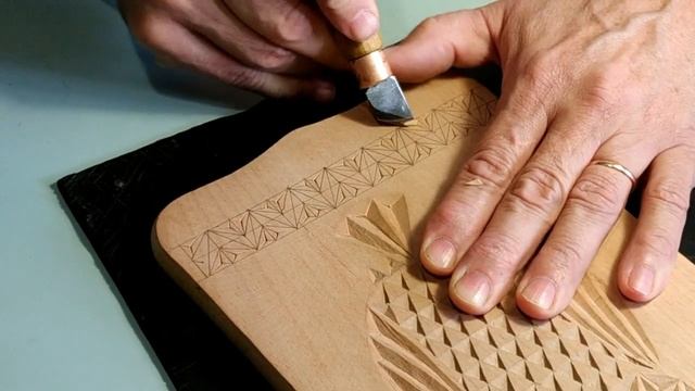 Вырезаем вместе. Орнамент геометрической резьбы по дереву.
