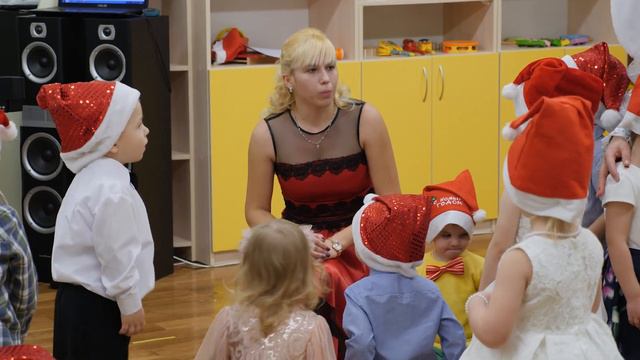 Первый Янкин утренник смотреть онлайн