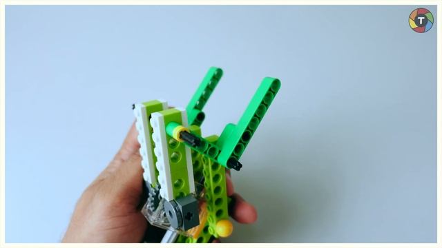Lego Wedo 2.0 Forklift Building Instructions смотреть онлайн