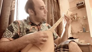 Балалайка: импровизация со слайдом в индийском стиле