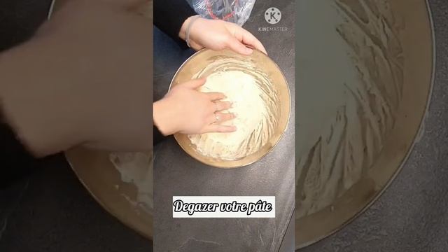 COMMENT RÉALISER UN PAIN DE CAMPAGNE SANS PÉTRISSAGE ! смотреть онлайн