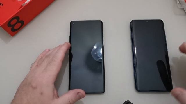 OnePlus 8 12/256 - распаковка и мини обзор от не профессионала. Сравнение с ZTE AXON 10 PRO.