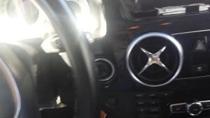 Ремонт мерседес GLK 220 не работает ключ или замок зажигания заводской брак ч1