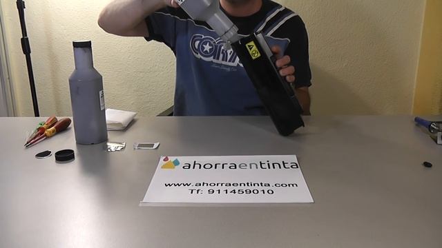 Kyocera Tk340. Cómo recargar cartucho de tóner смотреть онлайн