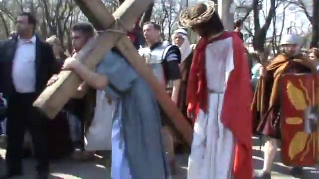 Крестный путь Христа в Иерусалиме Via Dolorosa Костюмированное шоу реставрация Пасхи смотреть онлайн