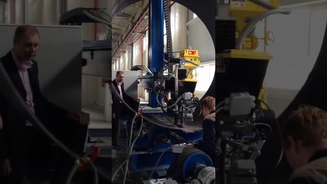 Автоматическая сварка под флюсом внутренних продольных швов смотреть онлайн